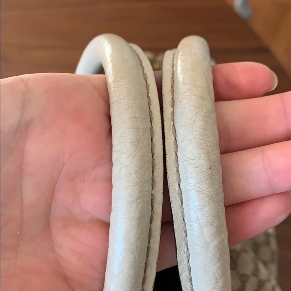 Authentic Gucci bag - Picture 7 of 8